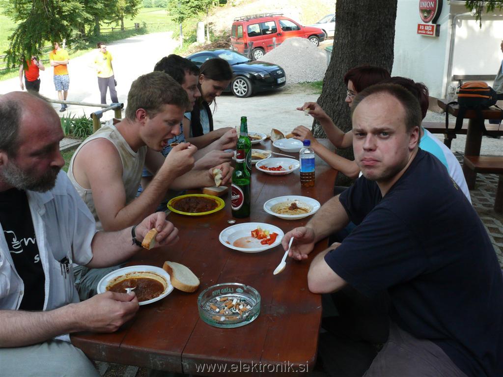 muc, a je e zmanjkalo?