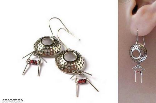 electronic_jewelry_art3.jpg