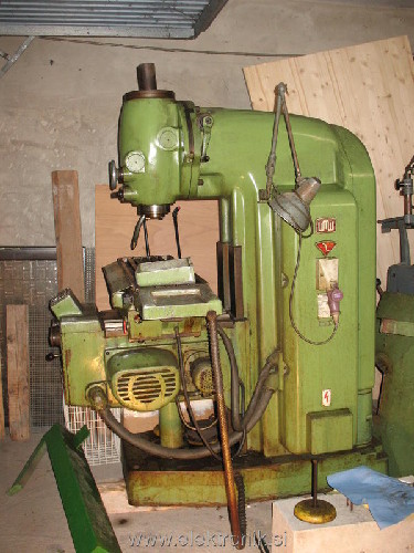 1330936411_konsolfraesmaschine-wmw-fss-foto-bild-55882907.jpg
