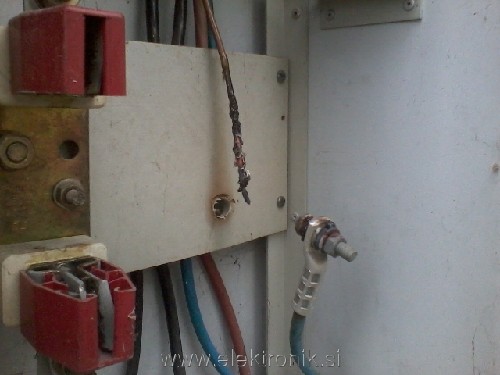 2011-07-01 19.19.54_small.jpg