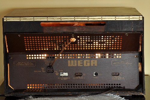 D_Wega_302_back02.jpg