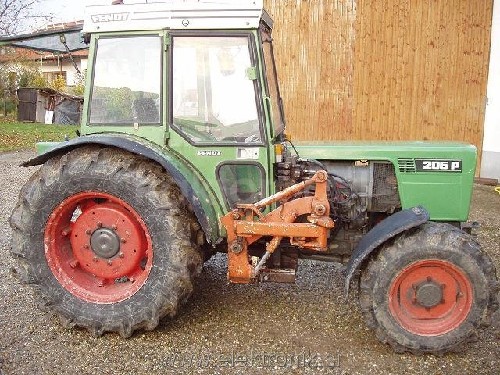 Fendt-205-P-631696.jpg