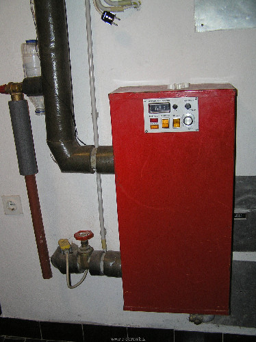 PB062798.JPG